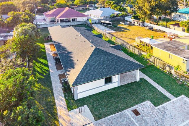 1827 Palm Acres Drive 2, Palm Springs, FL 33406