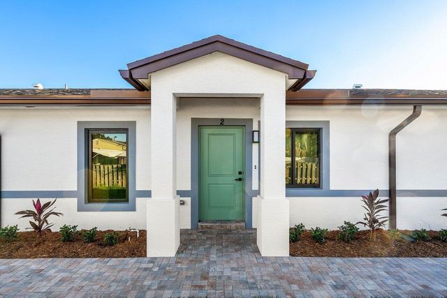 1827 Palm Acres Drive 2, Palm Springs, FL 33406