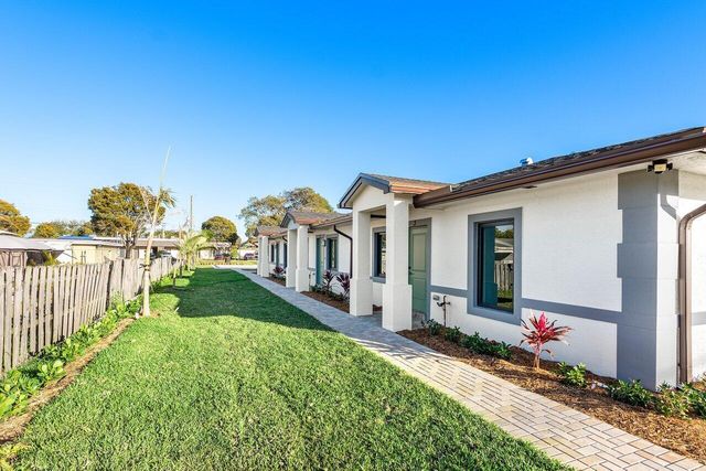 1827 Palm Acres Drive 2, Palm Springs, FL 33406