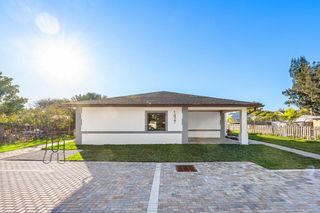 1827 Palm Acres Drive 2, Palm Springs, FL 33406