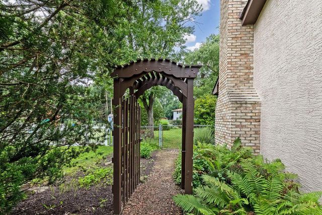 873 Prince William Lane, Westerville, OH 43081