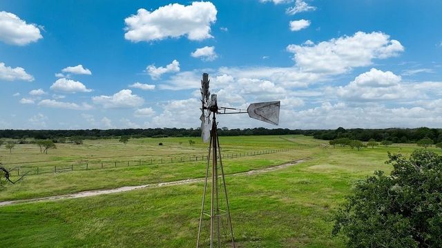 2625 Burke Road, Flatonia, TX 78941