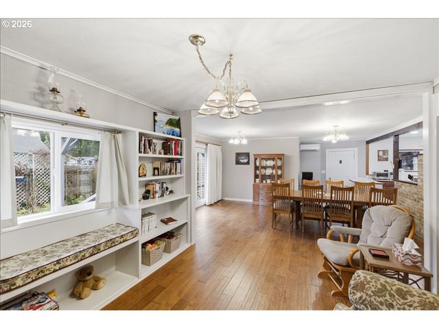 1115 JUNIPER St, Sweet Home, OR 97386