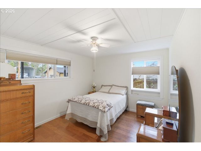 1115 JUNIPER St, Sweet Home, OR 97386