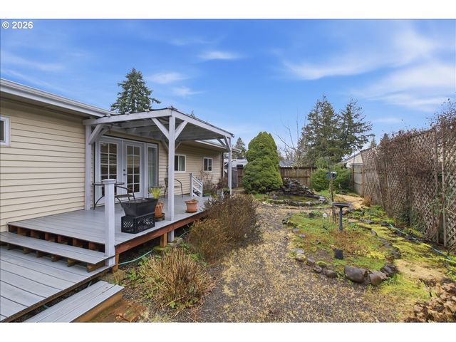 1115 JUNIPER St, Sweet Home, OR 97386