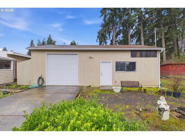 1115 JUNIPER St, Sweet Home, OR 97386