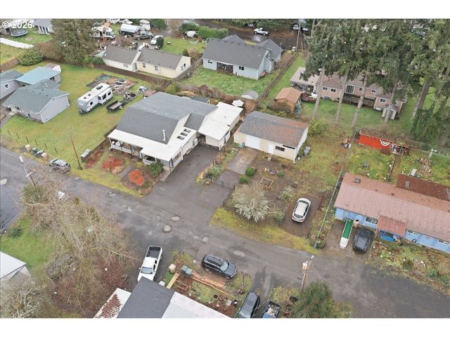 1115 JUNIPER St, Sweet Home, OR 97386