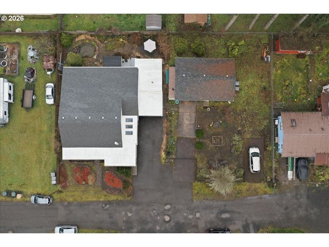 1115 JUNIPER St, Sweet Home, OR 97386