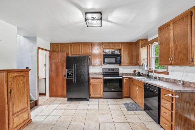 205 E 3rd Street, Waunakee, WI 53597