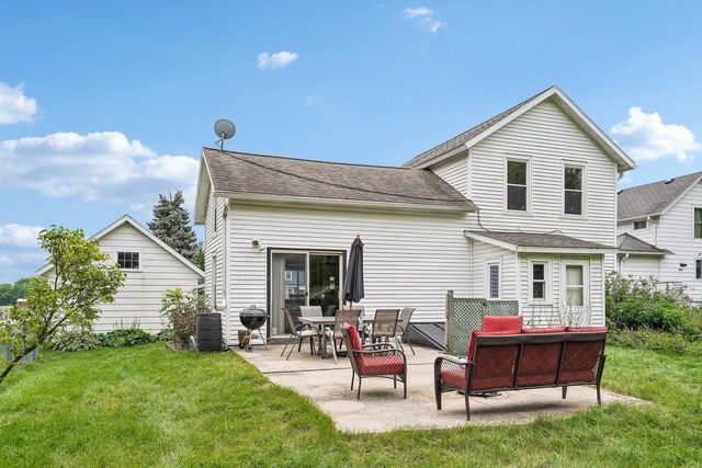 205 E 3rd Street, Waunakee, WI 53597