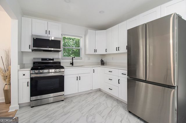 2537 Baker Road NW, Atlanta, GA 30318