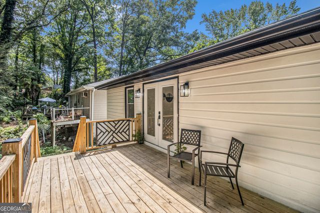2537 Baker Road NW, Atlanta, GA 30318