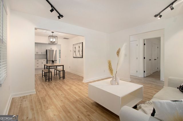 2537 Baker Road NW, Atlanta, GA 30318