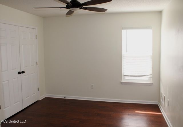 8049 Montrose Drive, Olive Branch, MS 38654