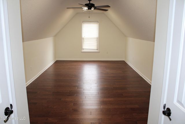 8049 Montrose Drive, Olive Branch, MS 38654