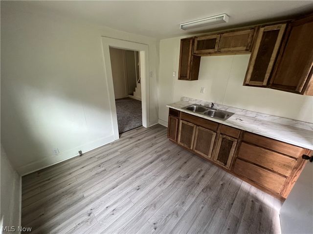 230 Van Buren Street, Zanesville, OH 43701