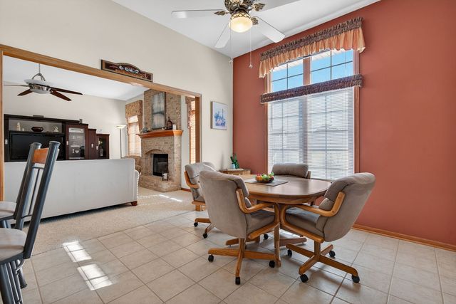26525 S Lyndsay Drive, Channahon, IL 60410