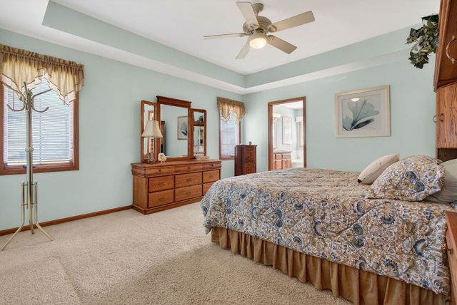 26525 S Lyndsay Drive, Channahon, IL 60410