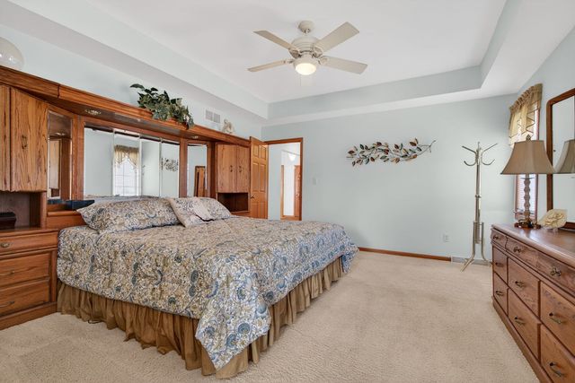 26525 S Lyndsay Drive, Channahon, IL 60410