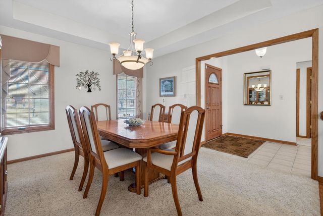 26525 S Lyndsay Drive, Channahon, IL 60410