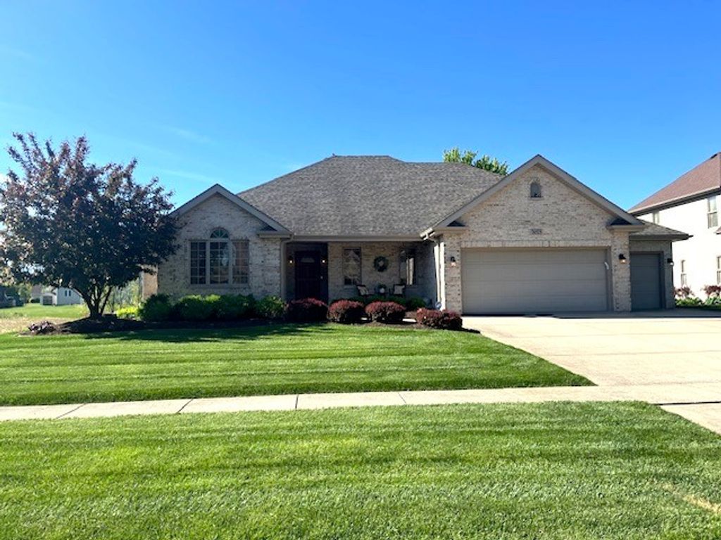 26525 S Lyndsay Drive, Channahon, IL 60410