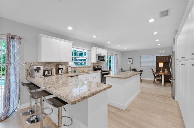 7711 Coquina Dr 0, North Bay Village, FL 33141