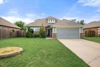 2020 Sara Vista Drive, Yukon, OK 73099