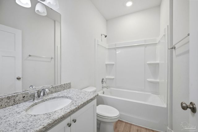 3363 Southwind Dr, Gulf Breeze, FL 32563
