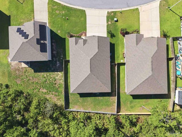 3363 Southwind Dr, Gulf Breeze, FL 32563