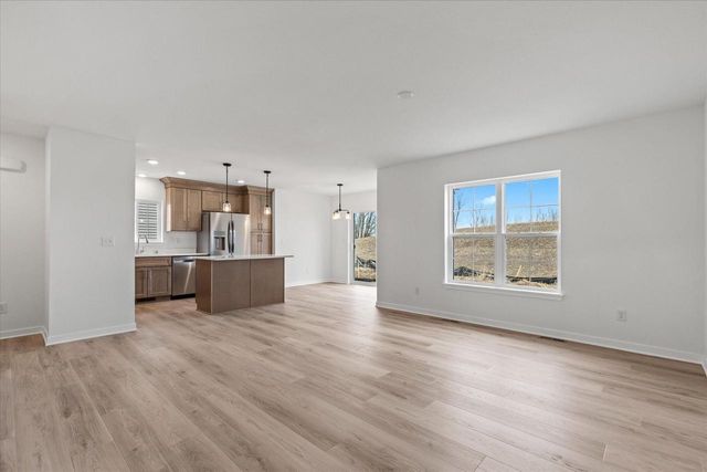 619 Belmont DRIVE, Watertown, WI 53094