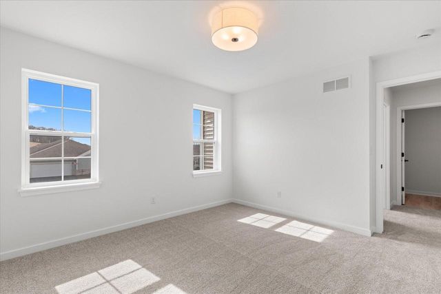 619 Belmont DRIVE, Watertown, WI 53094