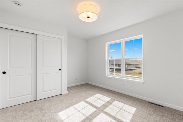 619 Belmont DRIVE, Watertown, WI 53094