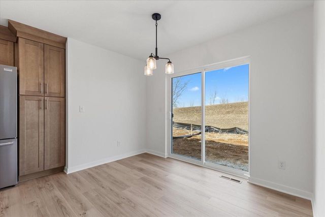 619 Belmont DRIVE, Watertown, WI 53094