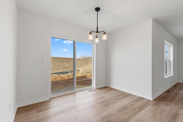 619 Belmont DRIVE, Watertown, WI 53094