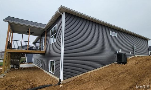 1447 Guilford Place, Troy, IL 62294