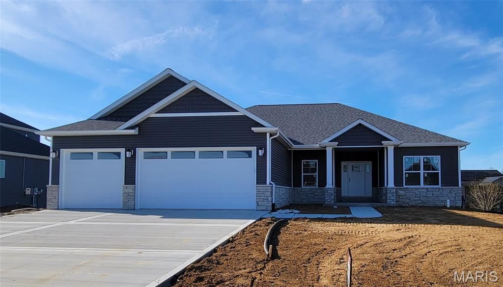 1447 Guilford Place, Troy, IL 62294