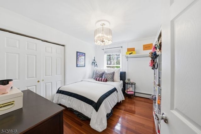 7 Brendona Ave, Hopatcong Boro, NJ 07874