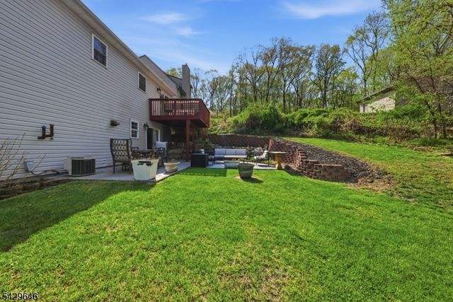 7 Brendona Ave, Hopatcong Boro, NJ 07874