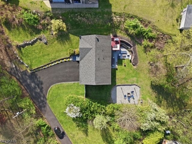 7 Brendona Ave, Hopatcong Boro, NJ 07874