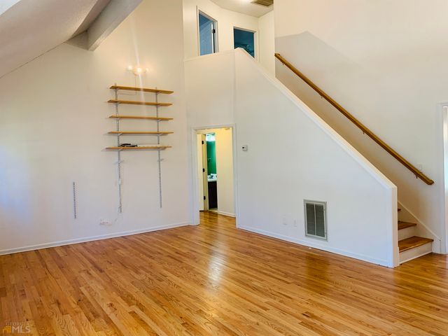 210 Spring Forest Way, Sharpsburg, GA 30277