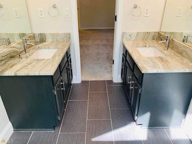 210 Spring Forest Way, Sharpsburg, GA 30277