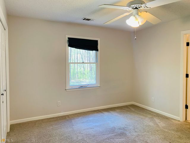 210 Spring Forest Way, Sharpsburg, GA 30277