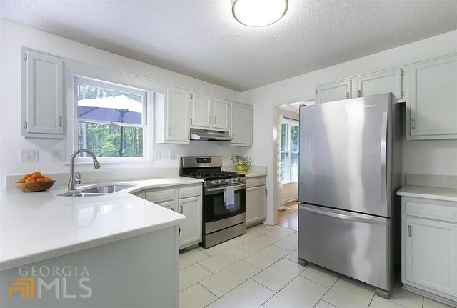 210 Spring Forest Way, Sharpsburg, GA 30277