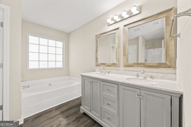 212 Knollside Court, Mcdonough, GA 30252