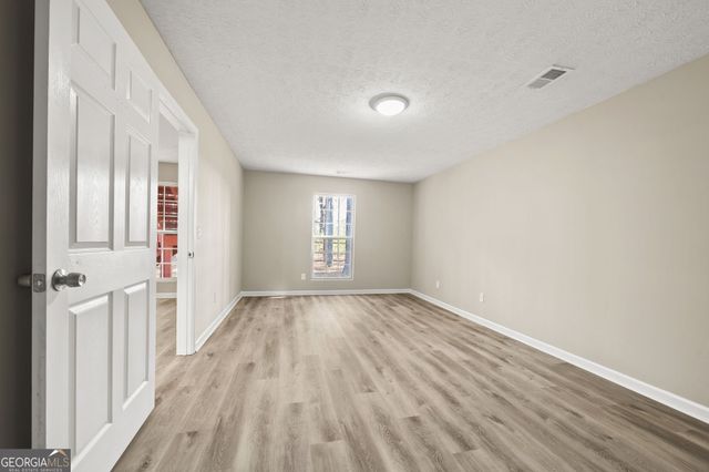 212 Knollside Court, Mcdonough, GA 30252