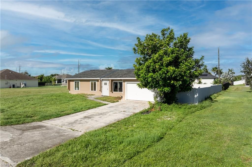 2816 NE 5th PL, CAPE CORAL, FL 33909 — photo 2