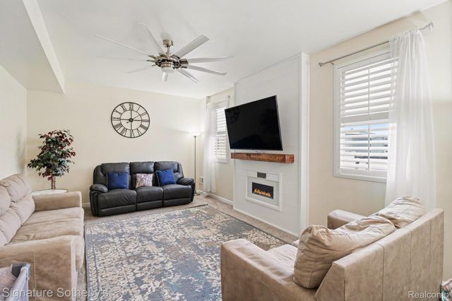 50419 Corey Avenue, Chesterfield Township, MI 48051