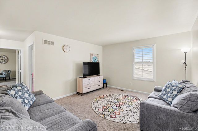 50419 Corey Avenue, Chesterfield Township, MI 48051