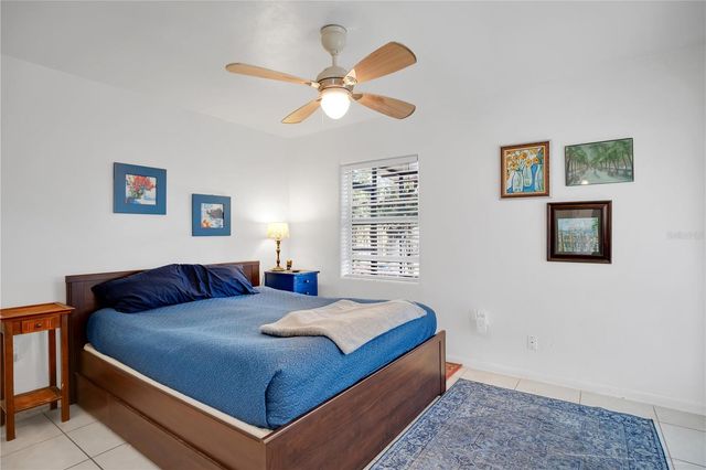 500 E CRYSTAL LAKE STREET, Orlando, FL 32806