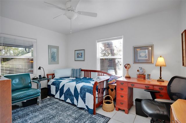 500 E CRYSTAL LAKE STREET, Orlando, FL 32806